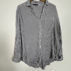 Jane and Delaney Large Elegant gray and White Striped Button Down Shirt